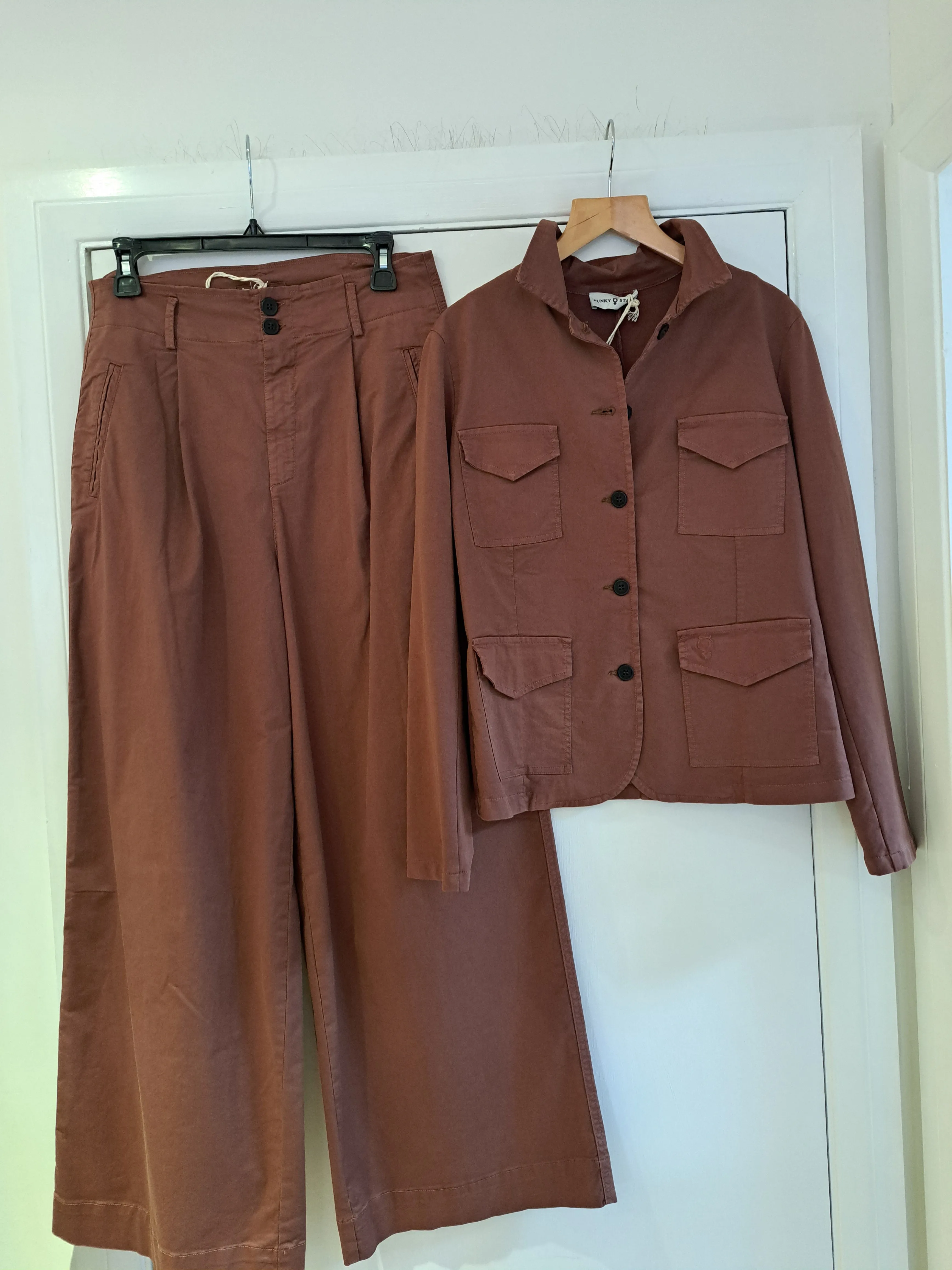 Funky Staff Toffee Wide leg trousers
