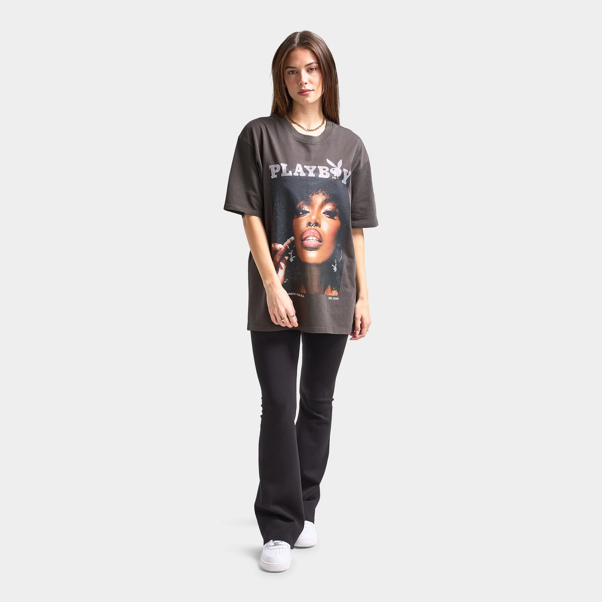 Playboy Women's Diamonte Covers Oversized Graphic T-Shirt / Washed Black