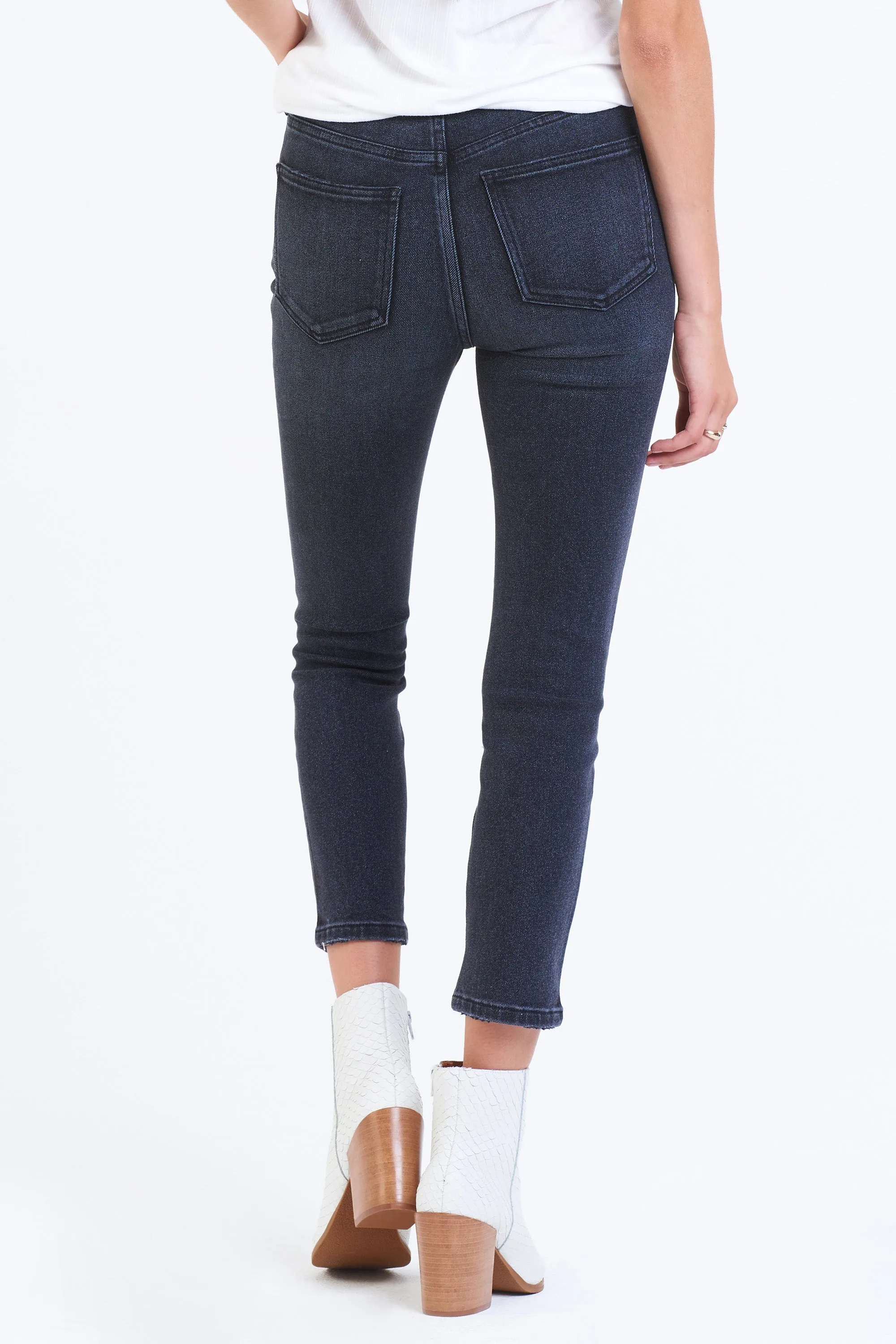 STELLA SUPER HIGH RISE CROPPED SLIM STRAIGHT JEANS ROSSMOOR